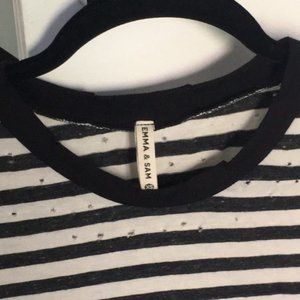 Amazing LF Emma and Sam long sleeve distressed top